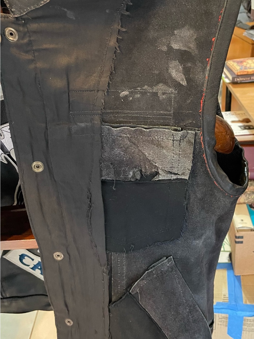 Sons of Anarchy California Black Leather Vest - Picture 4 of 6